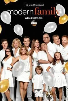 مسلسل Modern Family الموسم العاشر الحلقة 22 الثانية والعشرون