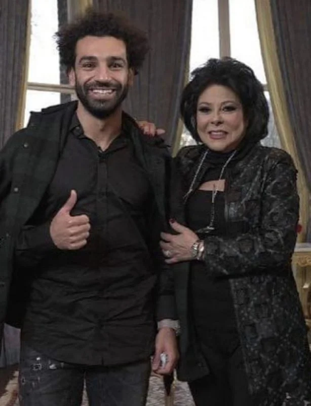 محمد صلاح مع اسعاد يونس