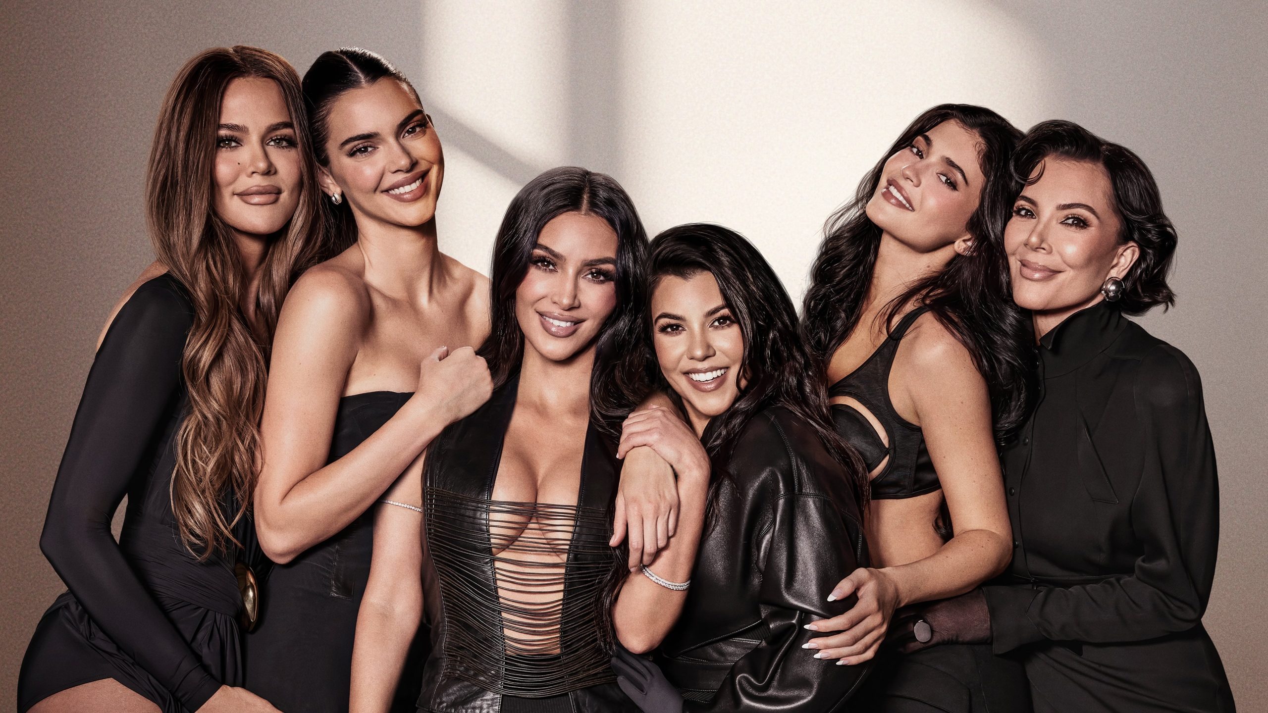 برنامج The Kardashians مترجم
