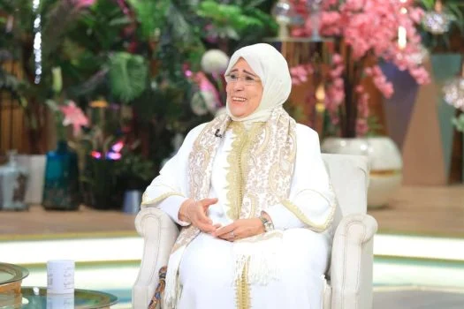 برنامج معكم مني الشاذلي 2025 – حلقة ياسمين الخيام