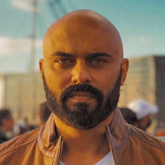 أحمد صلاح حسني