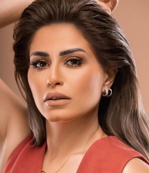 منة فضالي