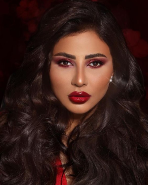 مهيرة عبدالعزيز